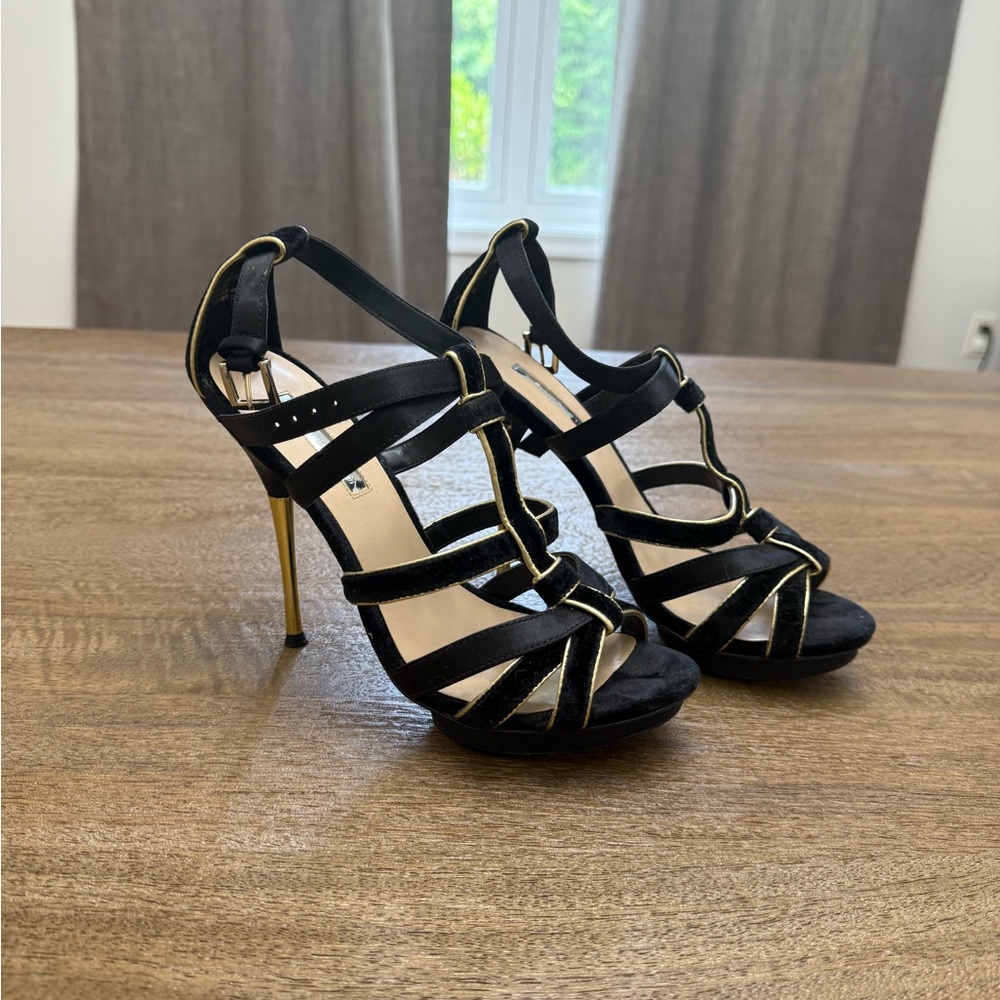H by Halston Gold and Black Strappy Heels